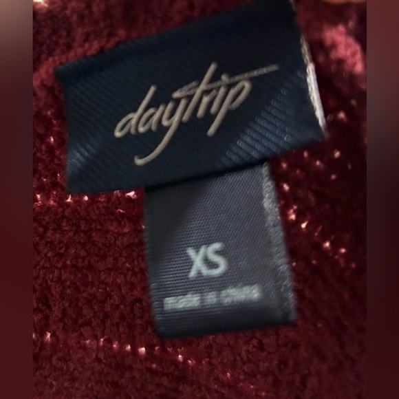 NWOT Daytrip maroon/burgundy sweater. Size XS. - Picture 3 of 5